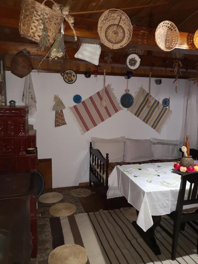 فيلا Casa Livada Bunicii Tîrgu Ocna المظهر الخارجي الصورة
